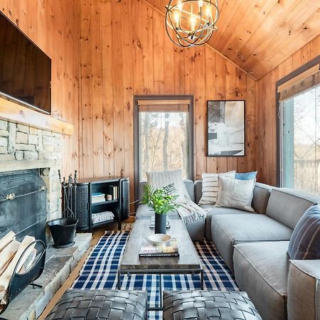 Fontana By Avantstay Gorgeous Mountain Cabin W Views Hot Tub Game Room ガトリンバーグ エクステリア 写真