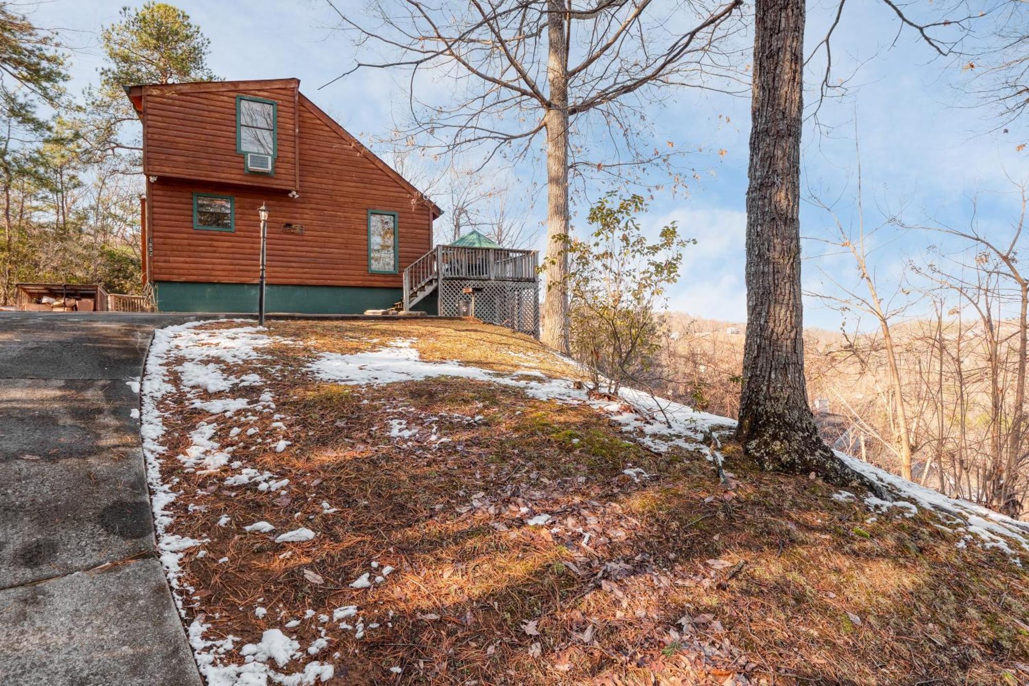 Fontana By Avantstay Gorgeous Mountain Cabin W Views Hot Tub Game Room ガトリンバーグ エクステリア 写真